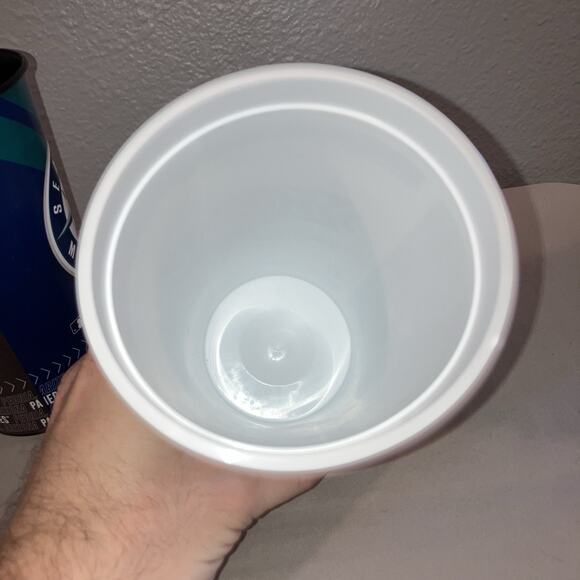 MLB Cup Chicago Cubs Cincinnati Reds Seattle Mariners San Diego Padres - Picture 5 of 5